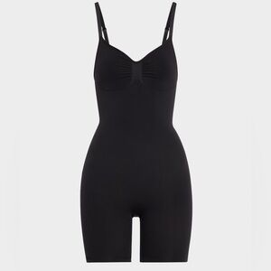 Skims Seamless Sculpt Mid Thigh Bodysuit - Onyx